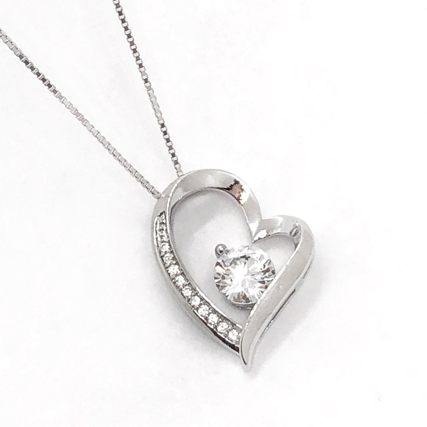 Floating Silver Heart Zirconia Necklace