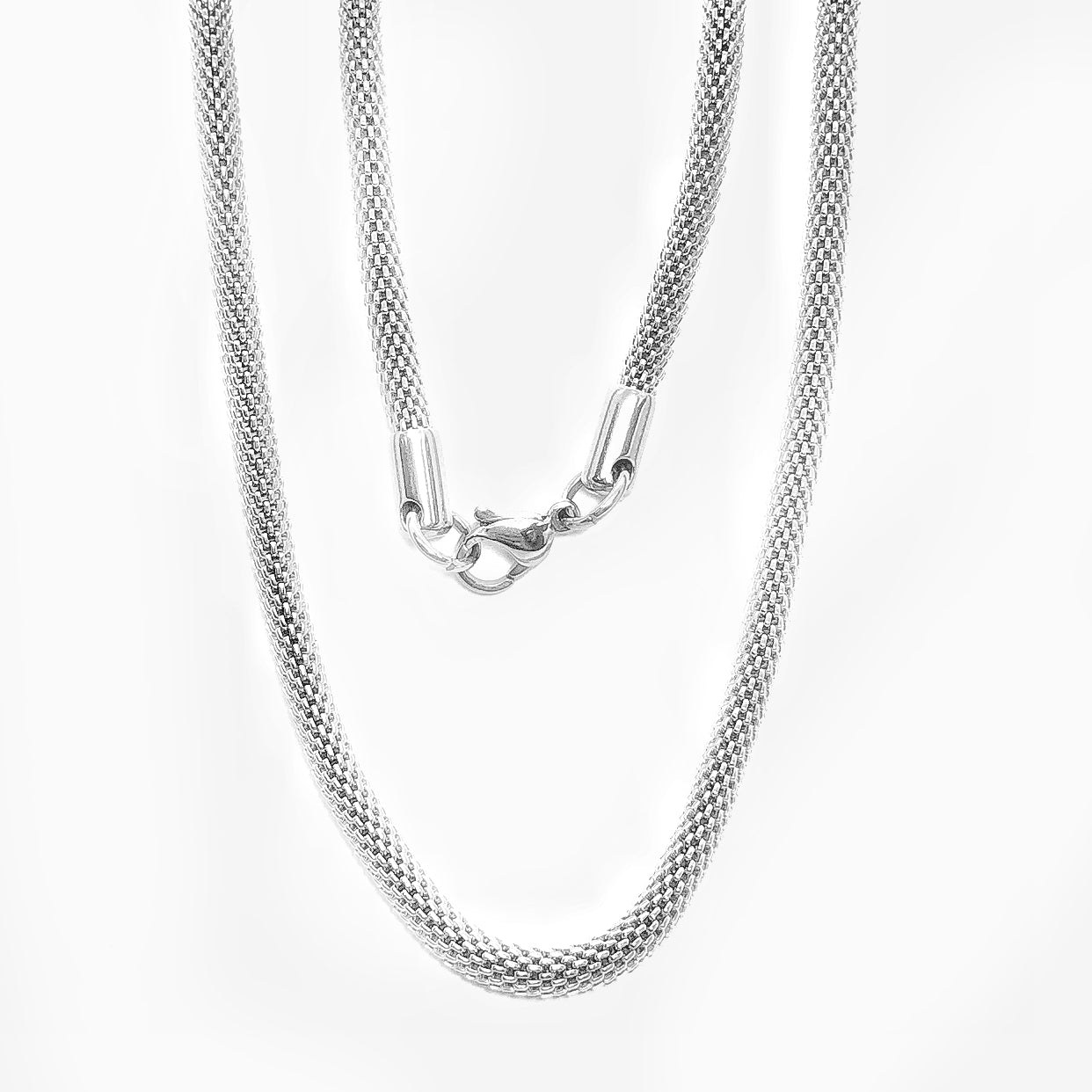 feshionn-iobi-feshionniobi.com/products/24-inch-wide-hollow-mesh-stainless-steel-chain-1