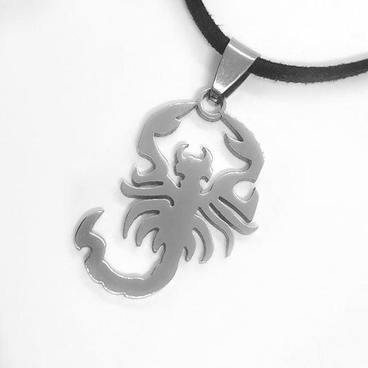 feshionn-iobi-scorpion-stainless-steel-pendant-necklace