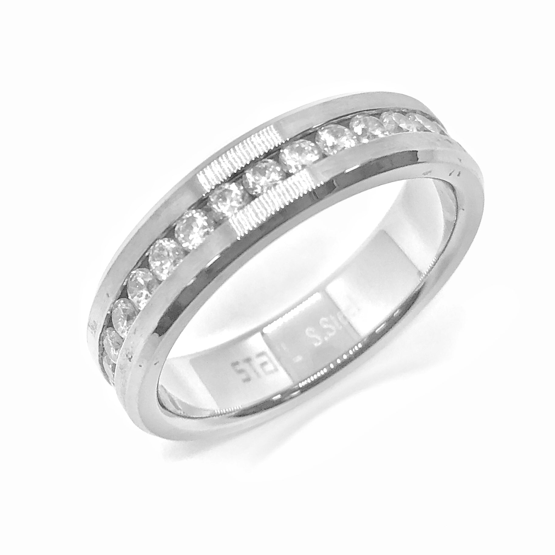 feshionn-iobi-satin-edged-mens-stainless-steel-cz-eternity-band