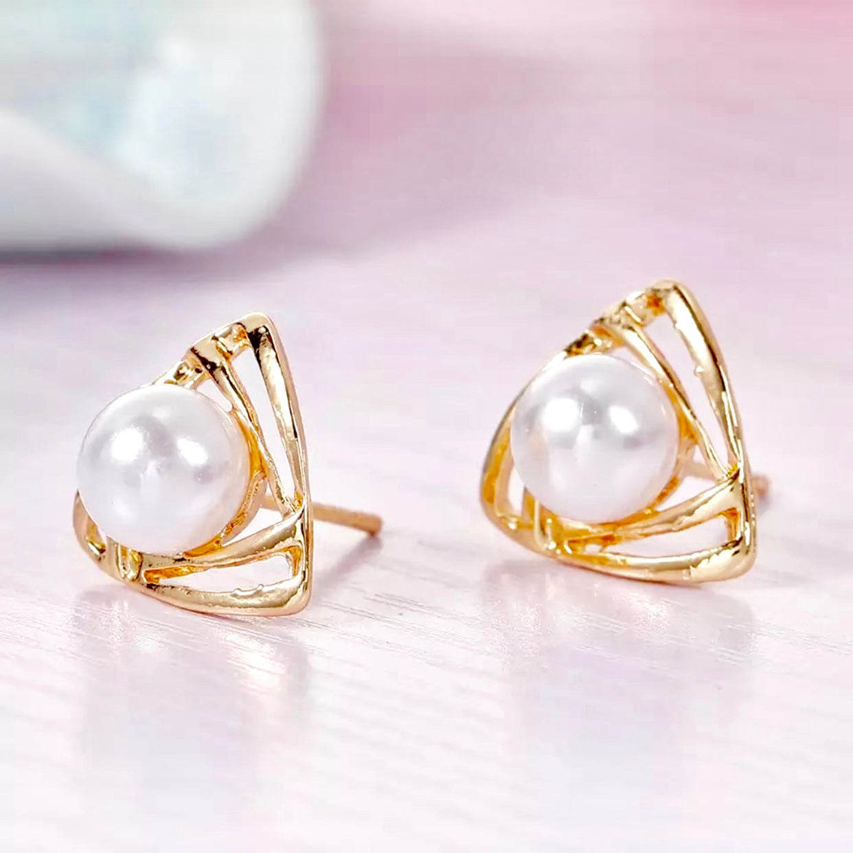 Elegant Triangle Shaped Pearl Stud Earring