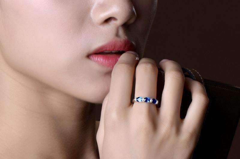 Josette En Bleu 1.5CTW Oval Three Stone Band OB Simulated Diamond Ring for Women Bridal Engagement Wedding Anniversary Gift