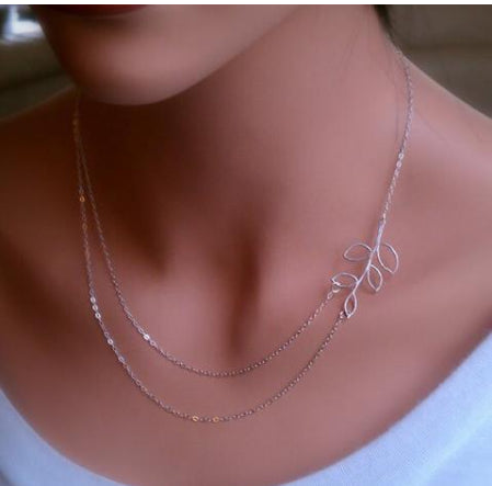 Elegant Leaf Clavicle Necklace