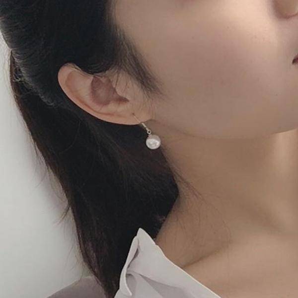 Simply Pearl Drop Earrings