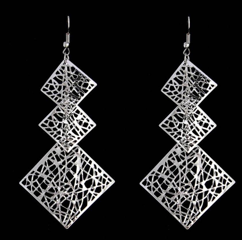 Dangling Mesh Square Earrings in Gold or Silver