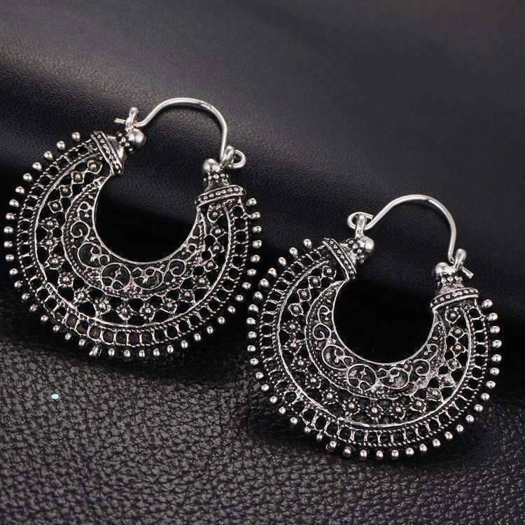 Feshionn IOBI Earrings Patina Silver Crescent Hoop Earrings