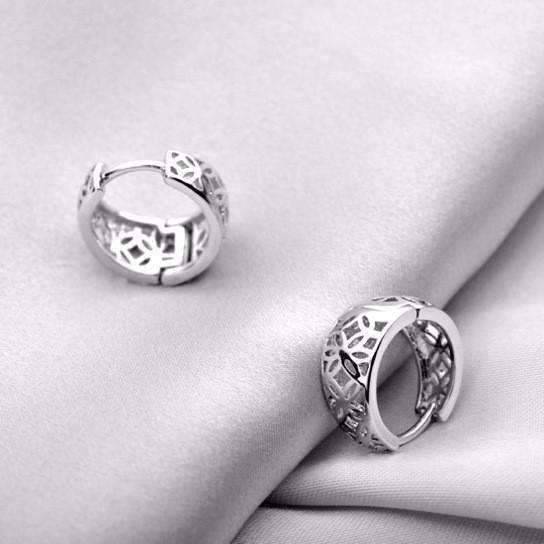 Feshionn IOBI Earrings Silver with Platinum P Filigree Flower Huggie Earrings