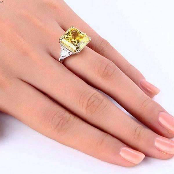 Feshionn IOBI Rings Fancy Canary 8CT Princess Cut Three Stone Ring