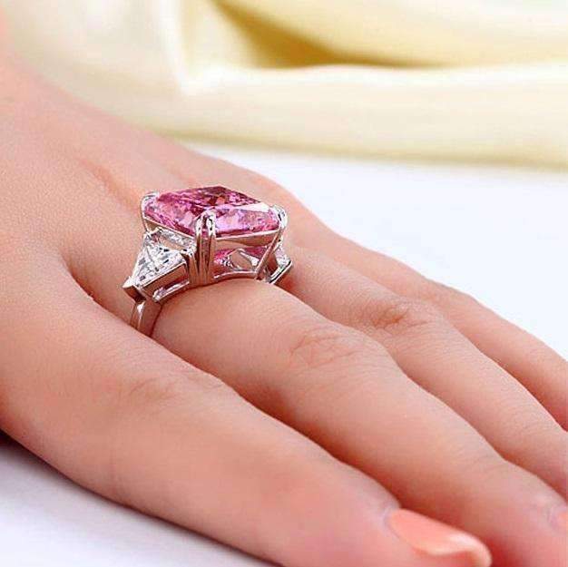 Feshionn IOBI Rings Fancy Pink 8CT Princess Cut Three Stone Ring